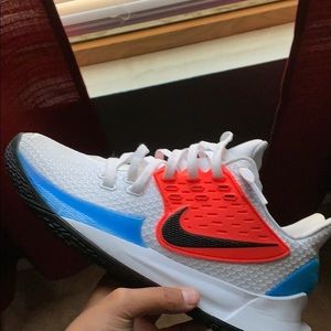 Kyrie 2 low